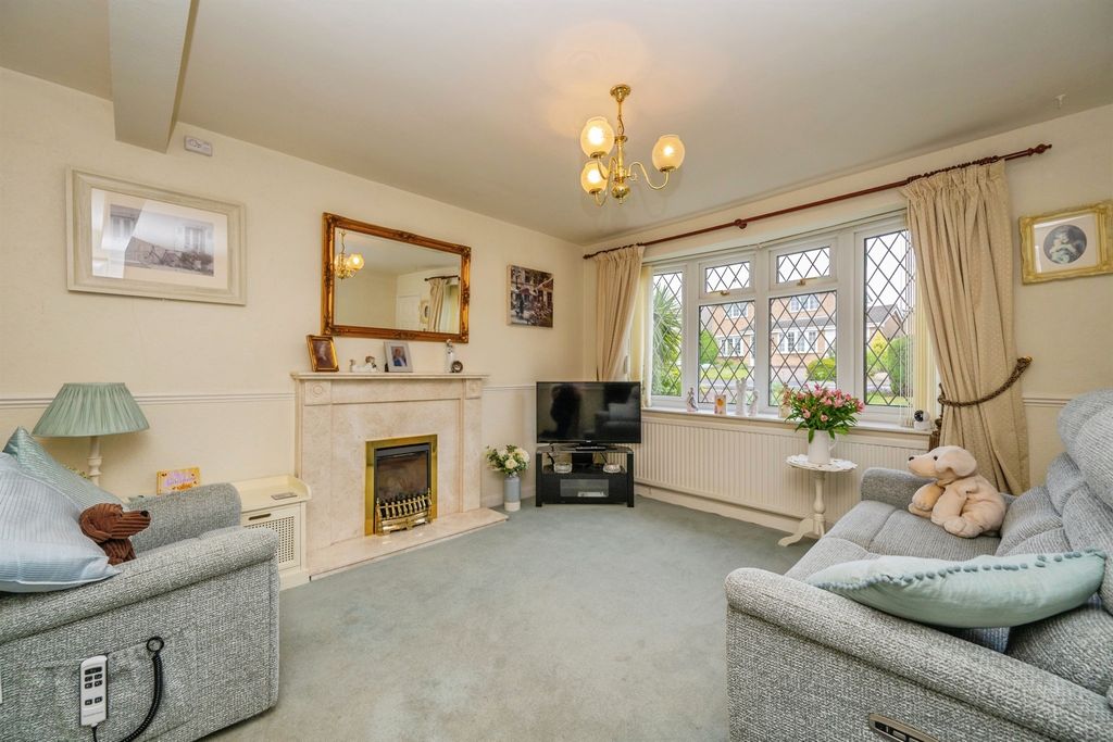 Property photo 2 of 15