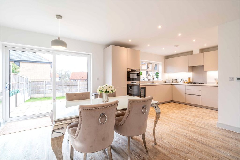 Property photo 3 of 17 Picture No. 05