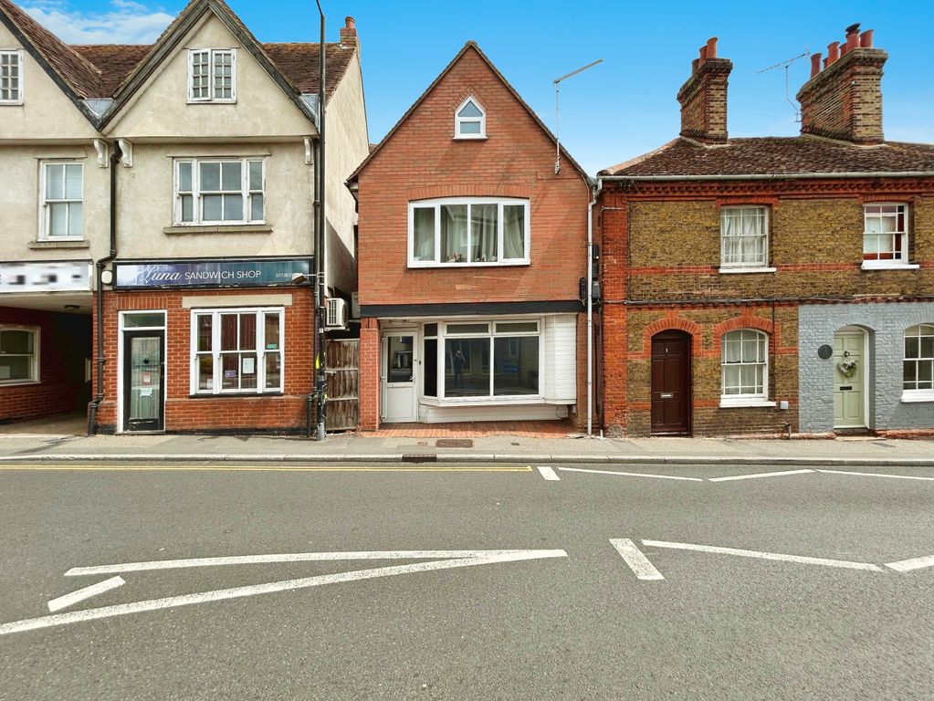 Property photo 1 of 9