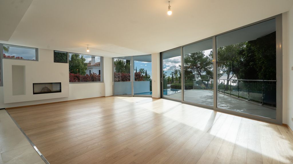 Property photo 3 of 28 Photo 2