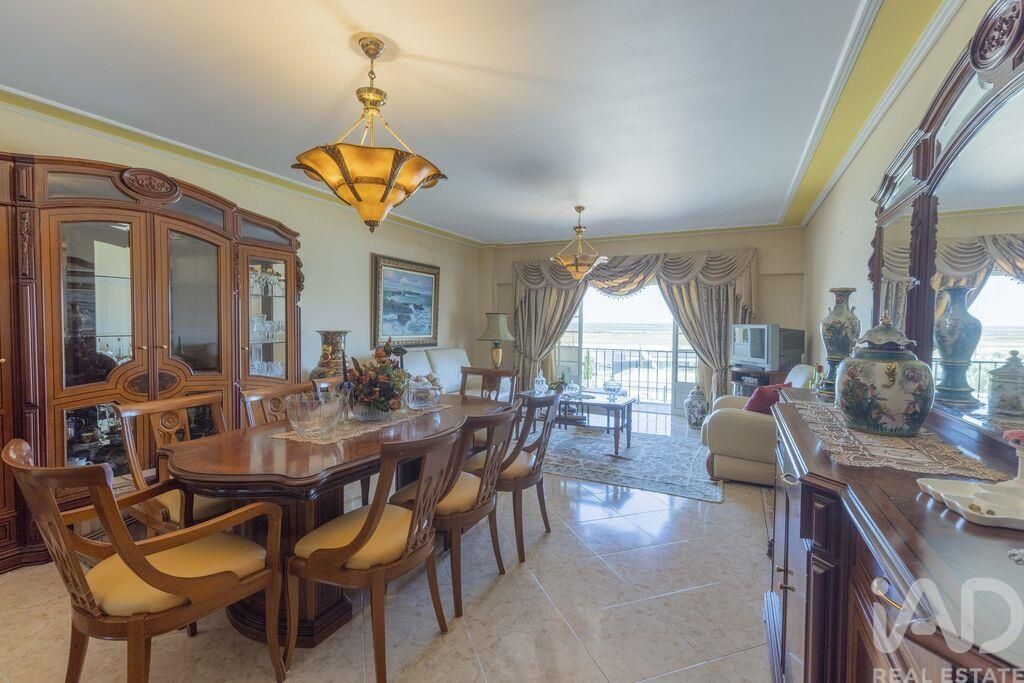 Property photo 1 of 34