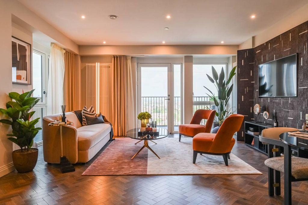 Property photo 3 of 9