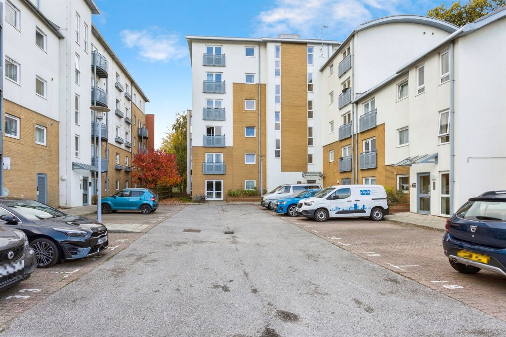 Property photo 1 of 15