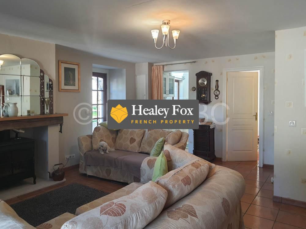 Property photo 3 of 17