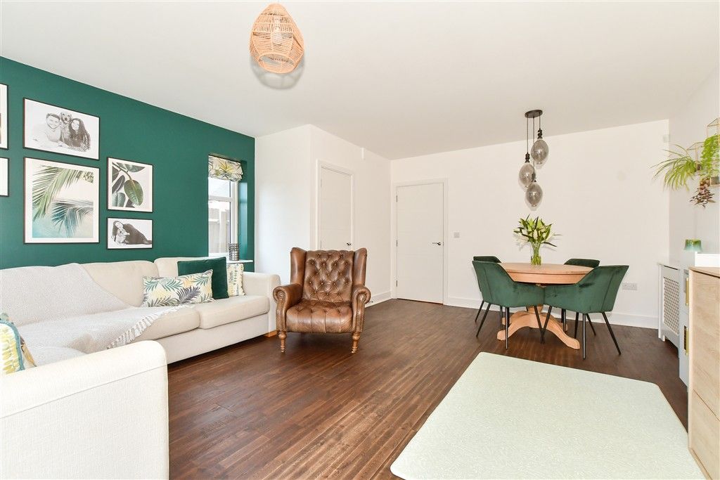 Property photo 3 of 15 Lounge/Dining Room