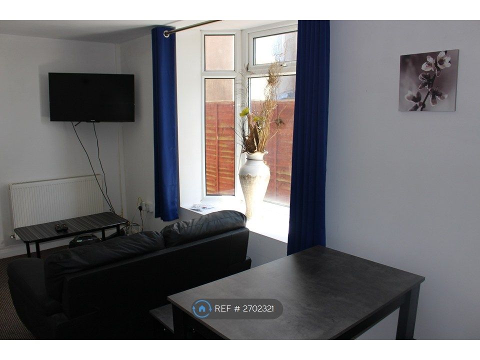 Property photo 3 of 5