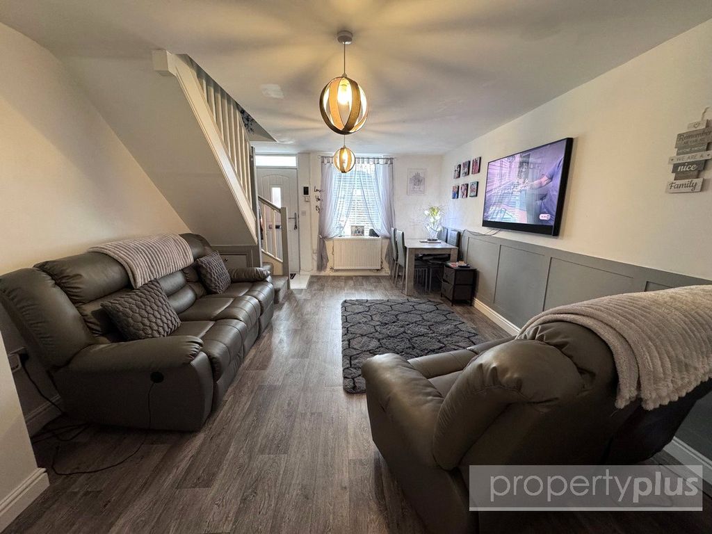Property photo 2 of 9 Picture No. 06