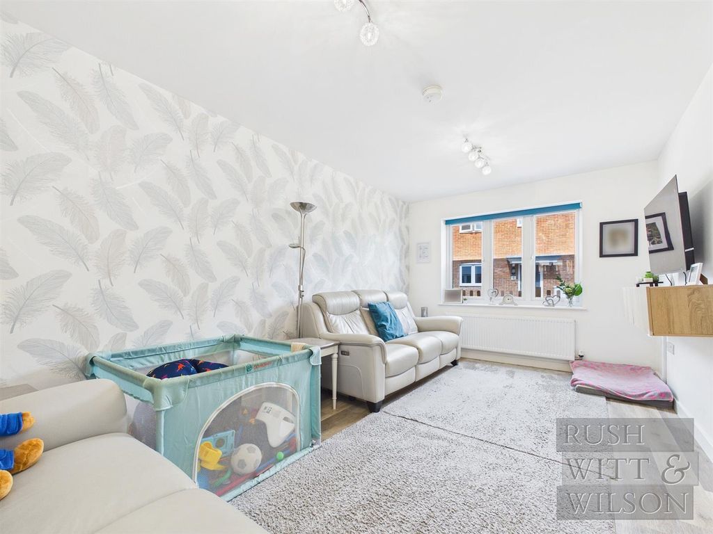 Property photo 2 of 19