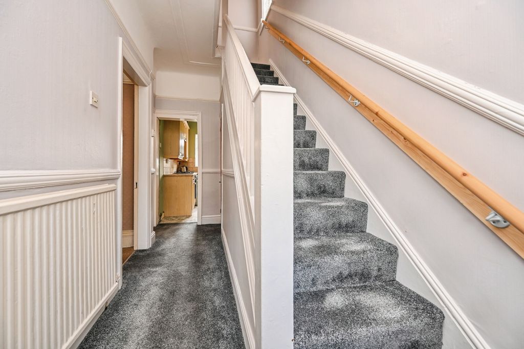 Property photo 2 of 14 Pbox-Img.Jpg