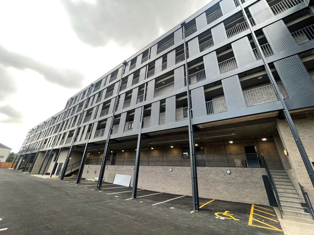 Property photo 2 of 10