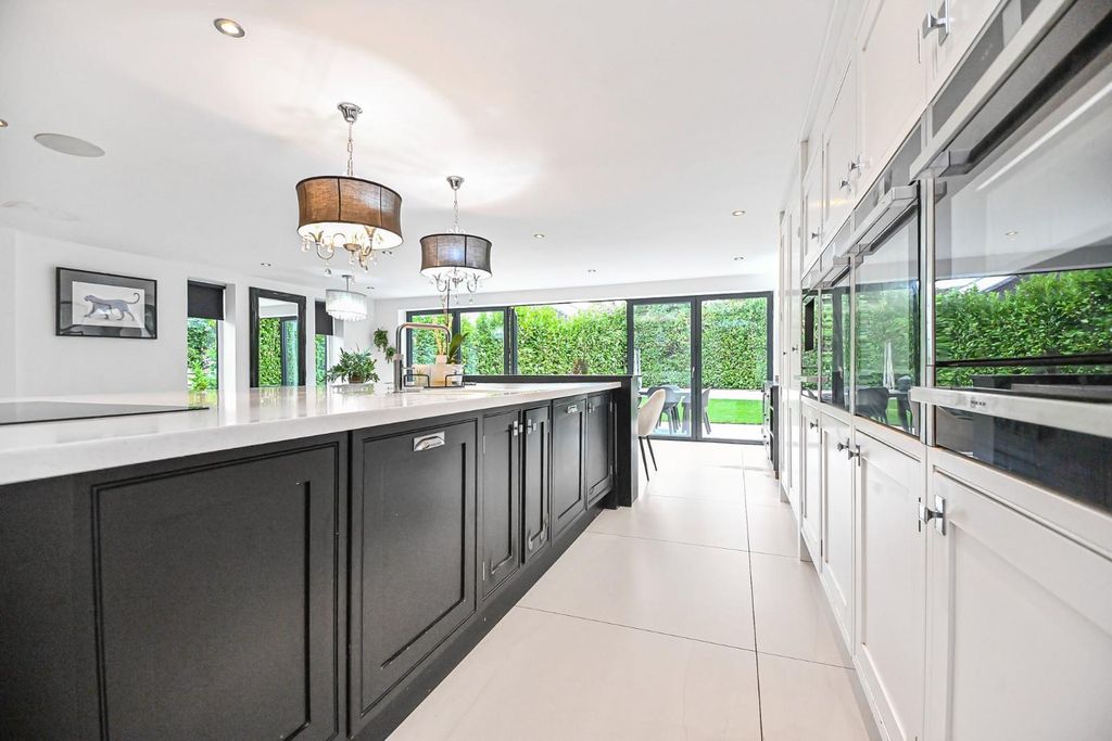 Property photo 3 of 47 1 Woodstock Drive Open Plan Living (16).Jpg