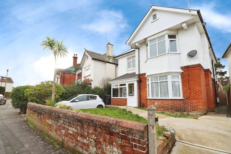 Property photo 1 of 7 Photo 7