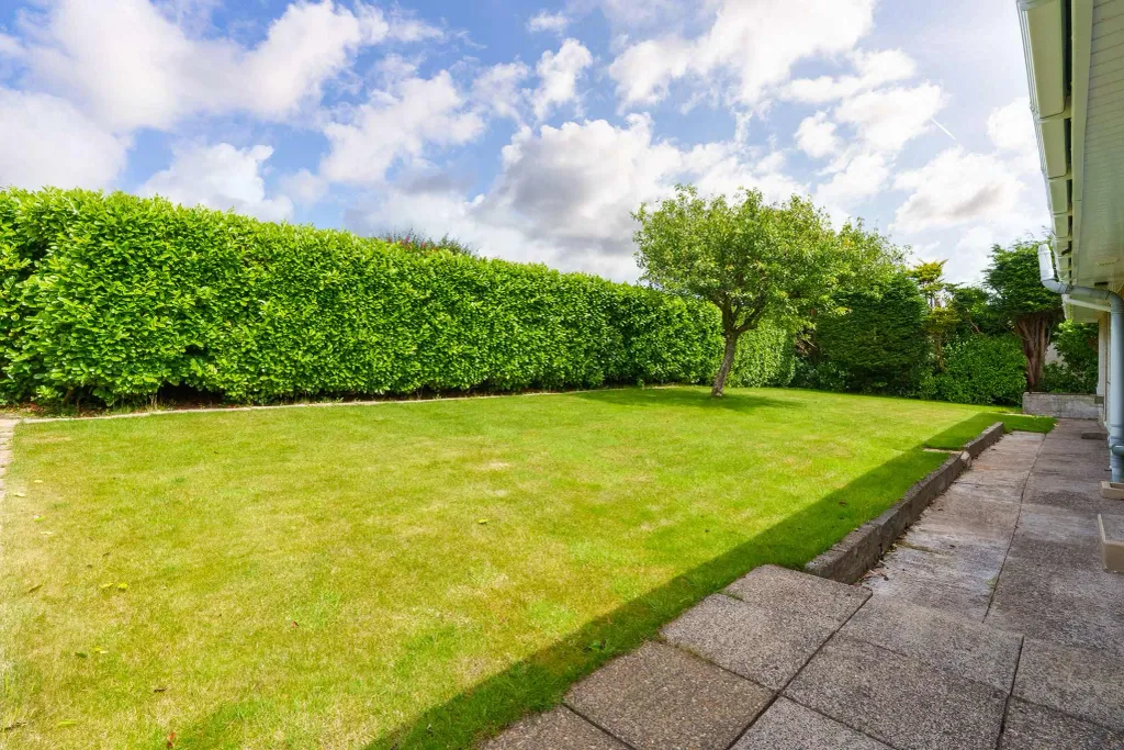 Property photo 3 of 31