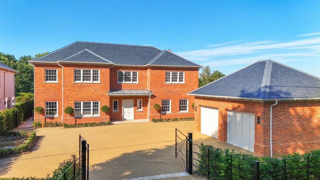 Property photo 1 of 50