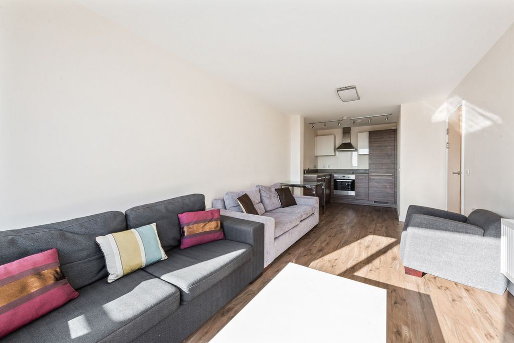 Property photo 3 of 12