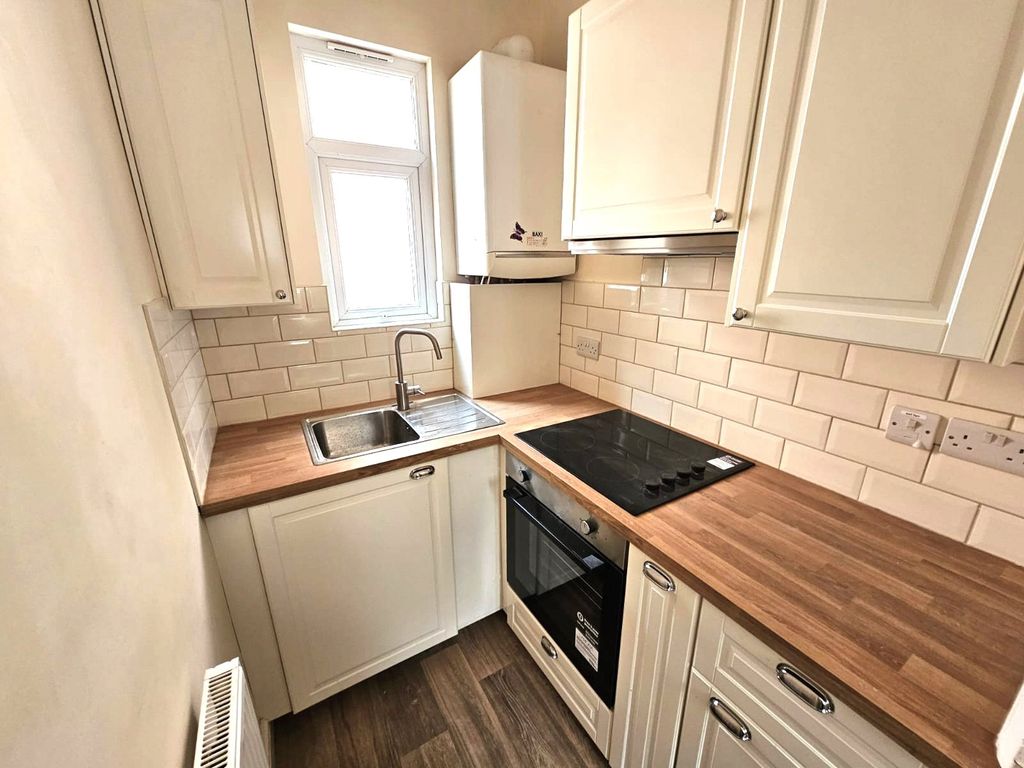 Property photo 2 of 12 Picture No. 12