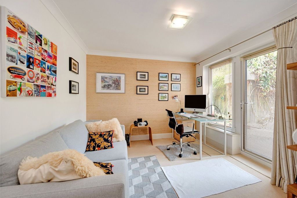 Property photo 2 of 8 Picture No. 06