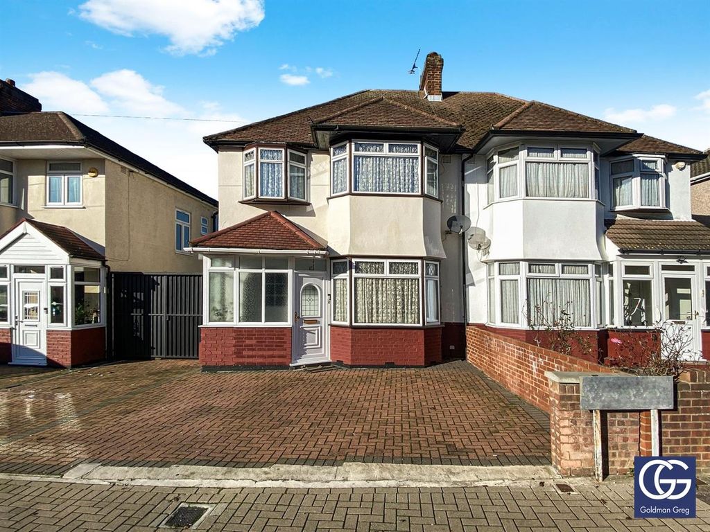 Property photo 2 of 19