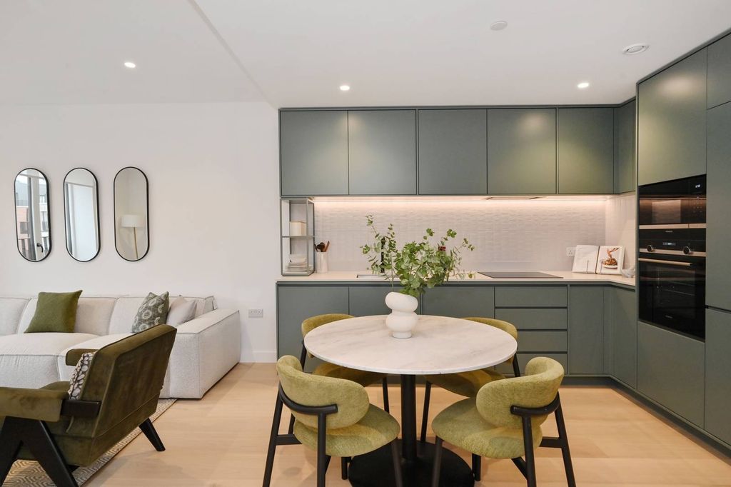 Property photo 1 of 29