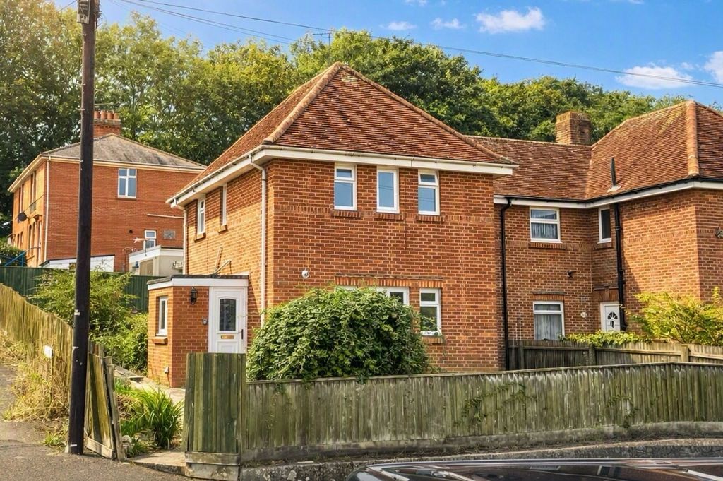 Property photo 1 of 20 Digitally Altered - Lighting &amp; Sky