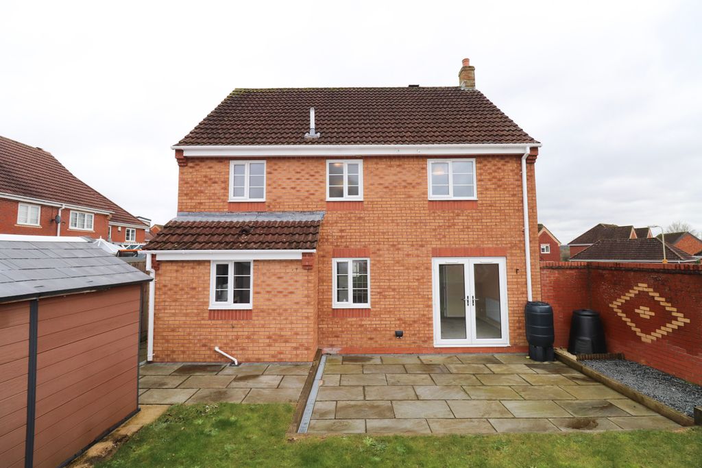 Property photo 1 of 28