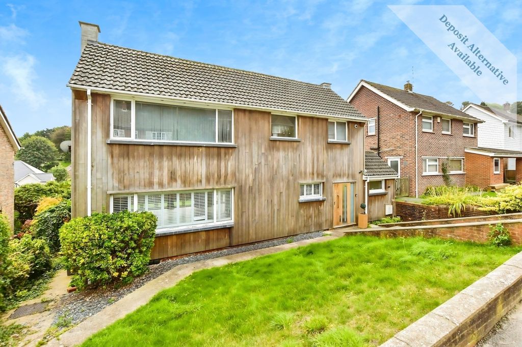 Property photo 1 of 15 Front