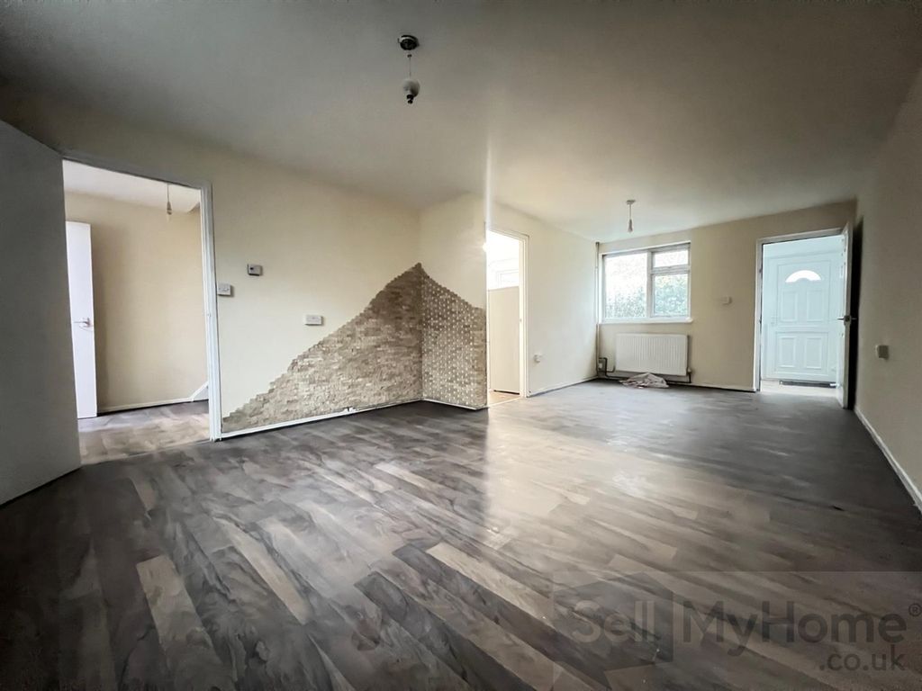 Property photo 3 of 9 Img_4791