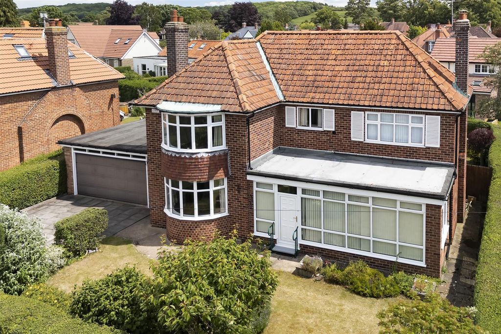 Property photo 1 of 20