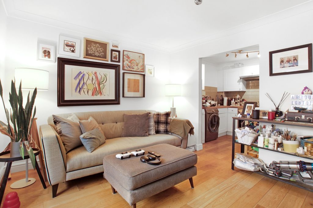 Property photo 1 of 9