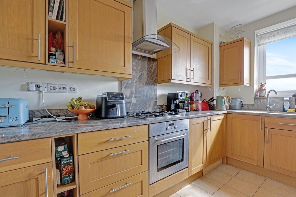 Property photo 3 of 10 02-737c918A5270-Medium.Jpg