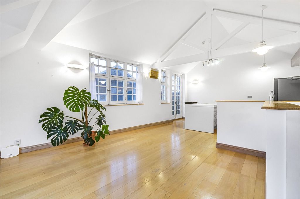 Property photo 1 of 23 Picture No. 39