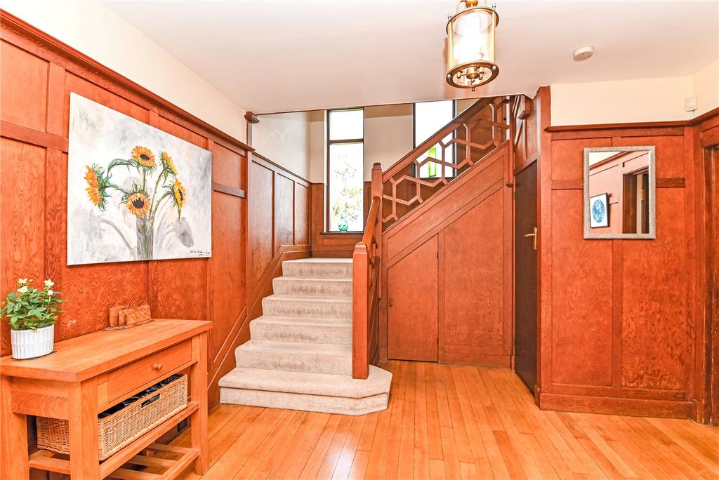 Property photo 2 of 33 Picture No. 03