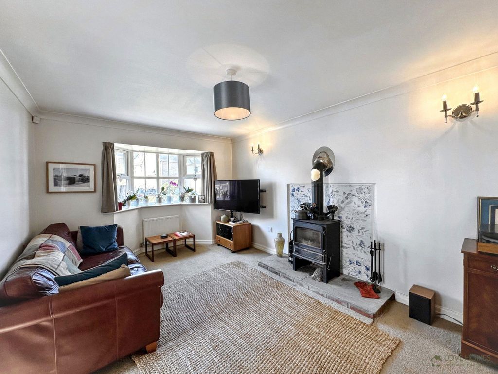 Property photo 2 of 26