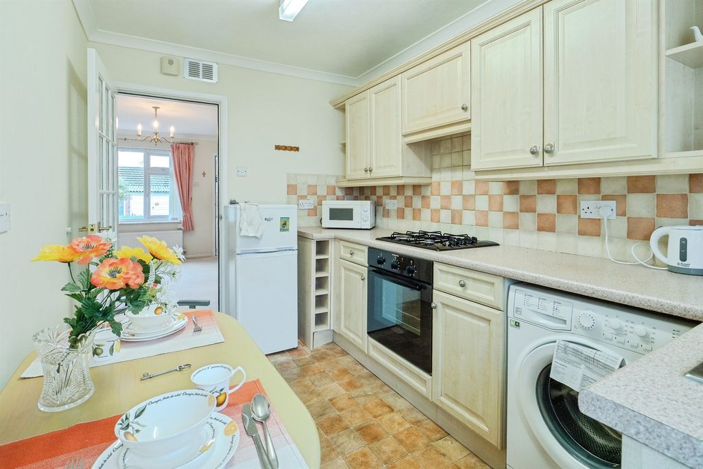 Property photo 3 of 19