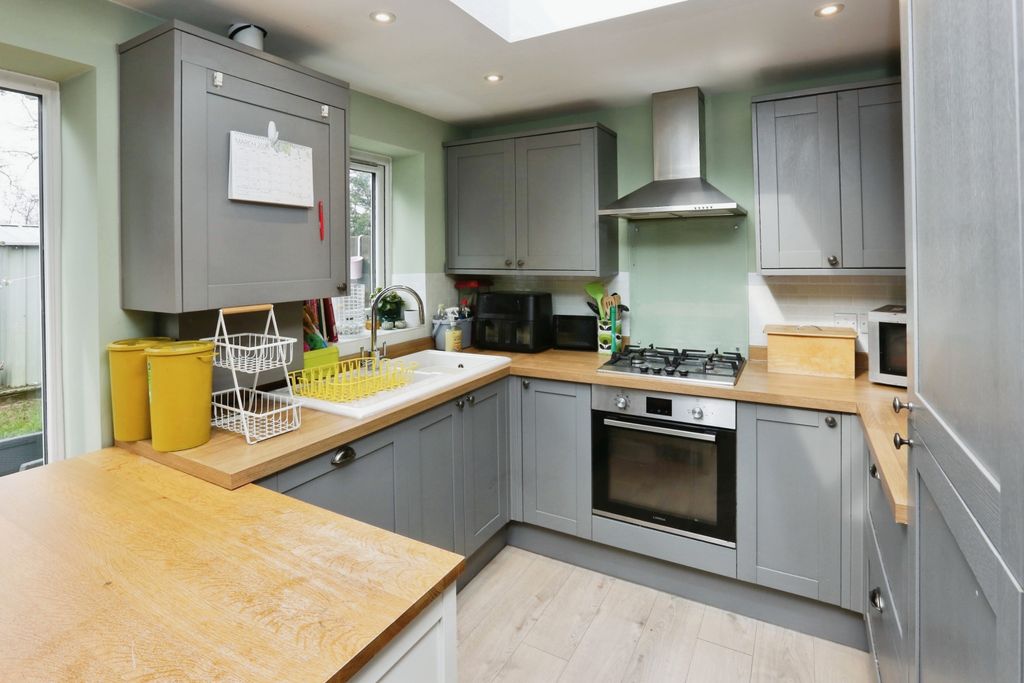 Property photo 3 of 17 Photography