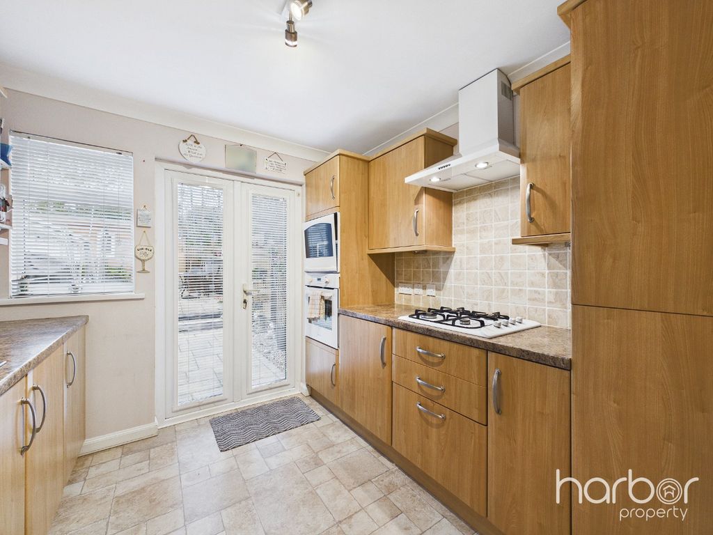 Property photo 3 of 30 5569126