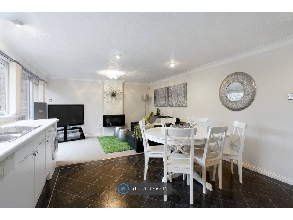 Property photo 2 of 18 Kitchen/Living Area