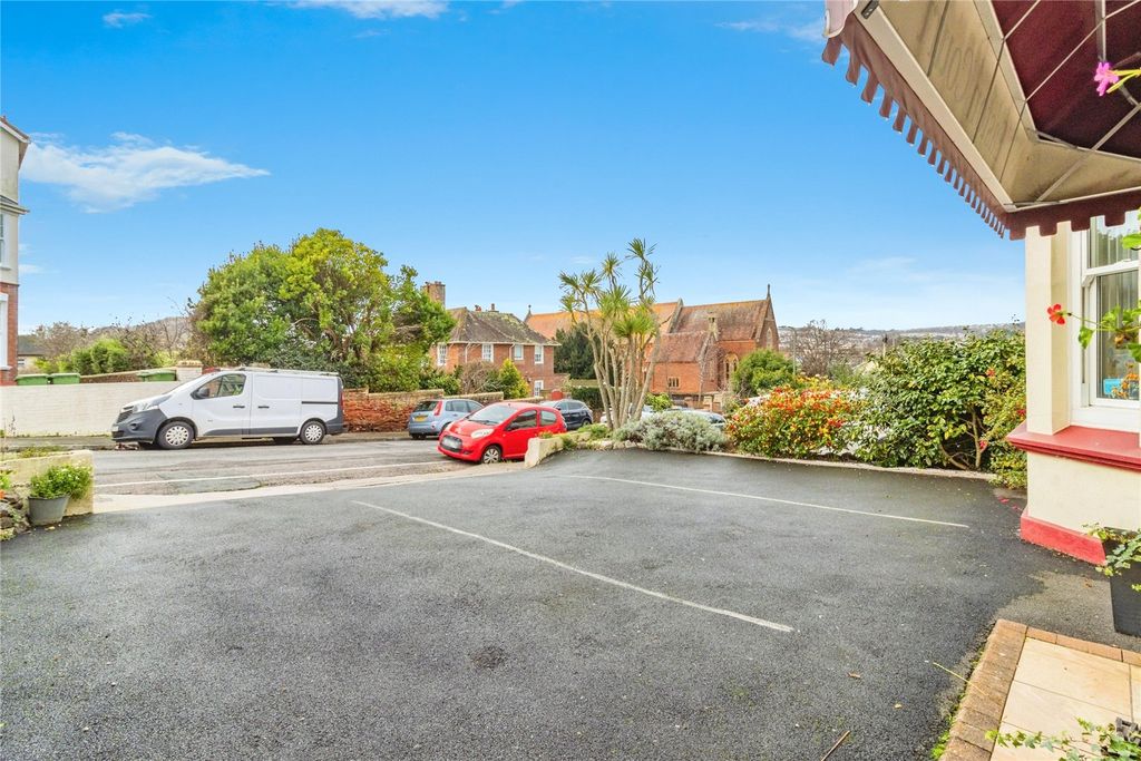 Property photo 3 of 26 Picture No. 04