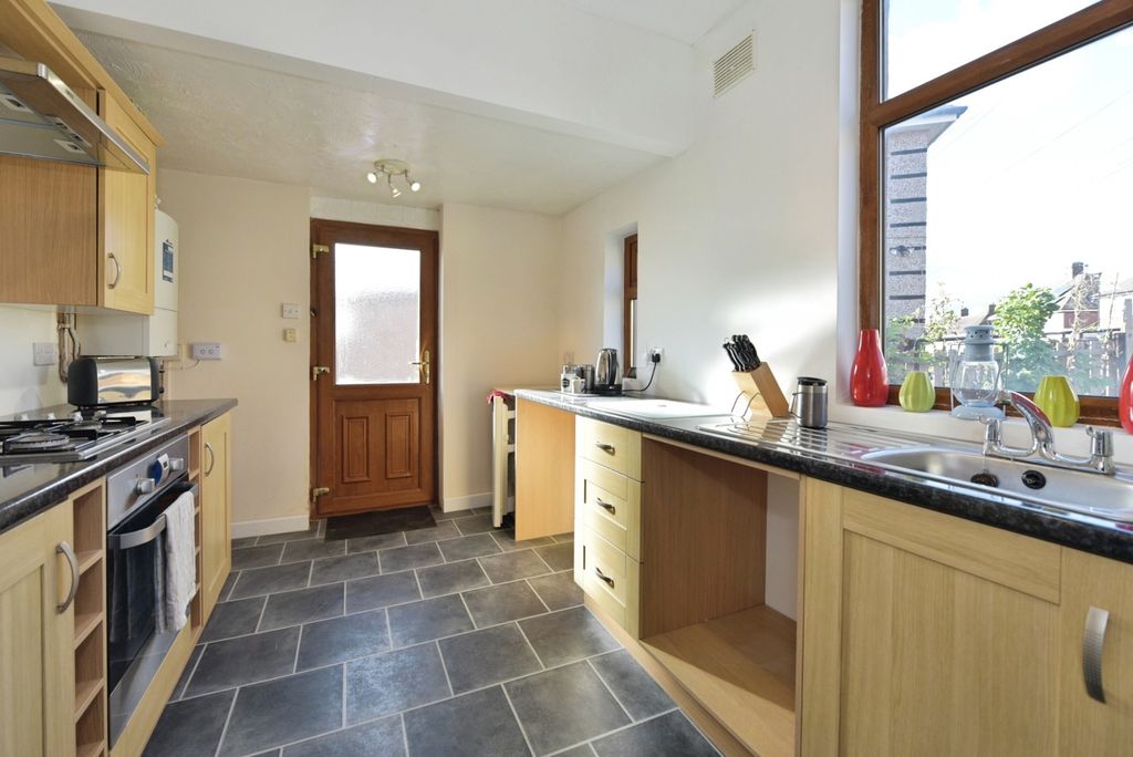 Property photo 3 of 16 Photo