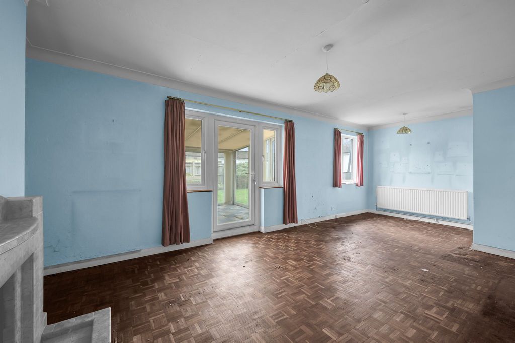 Property photo 3 of 20