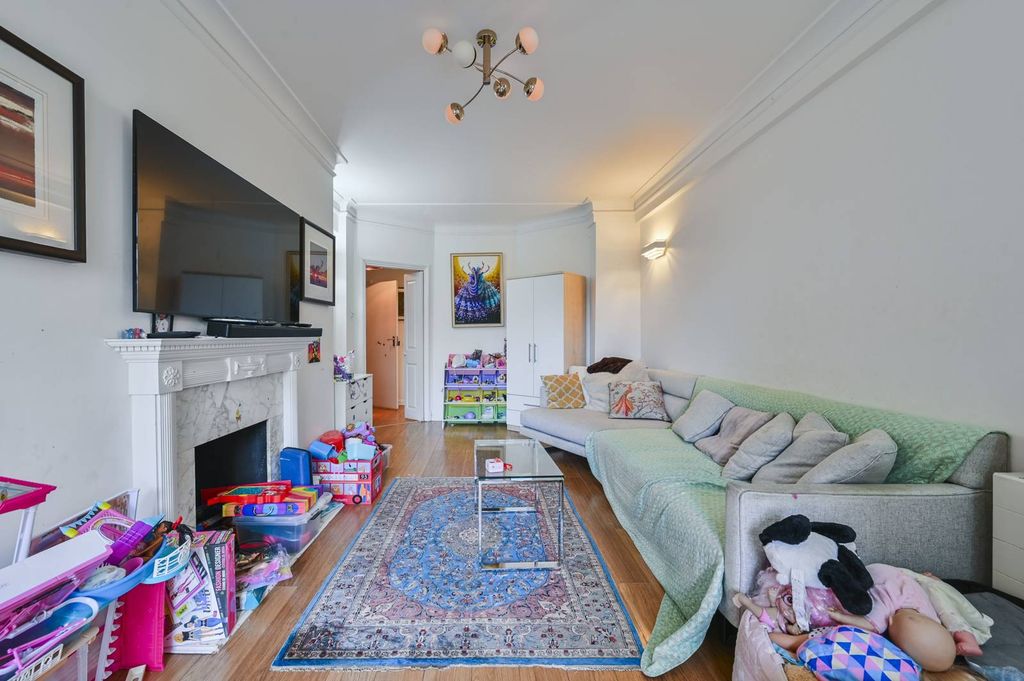 Property photo 3 of 13