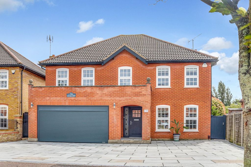 Property photo 1 of 27