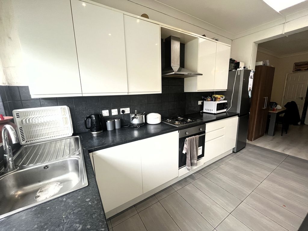 Property photo 3 of 15 Img_5866