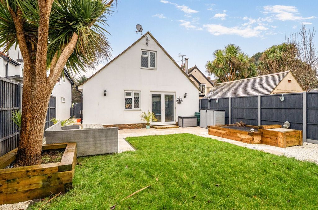 Property photo 2 of 22