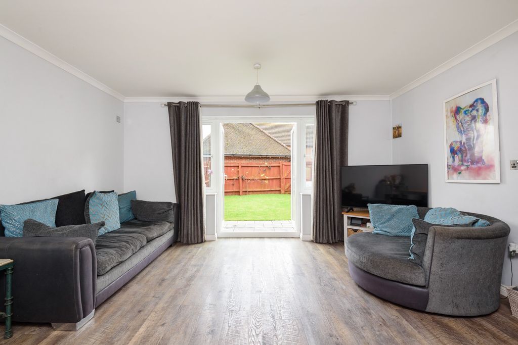 Property photo 3 of 17 46735510