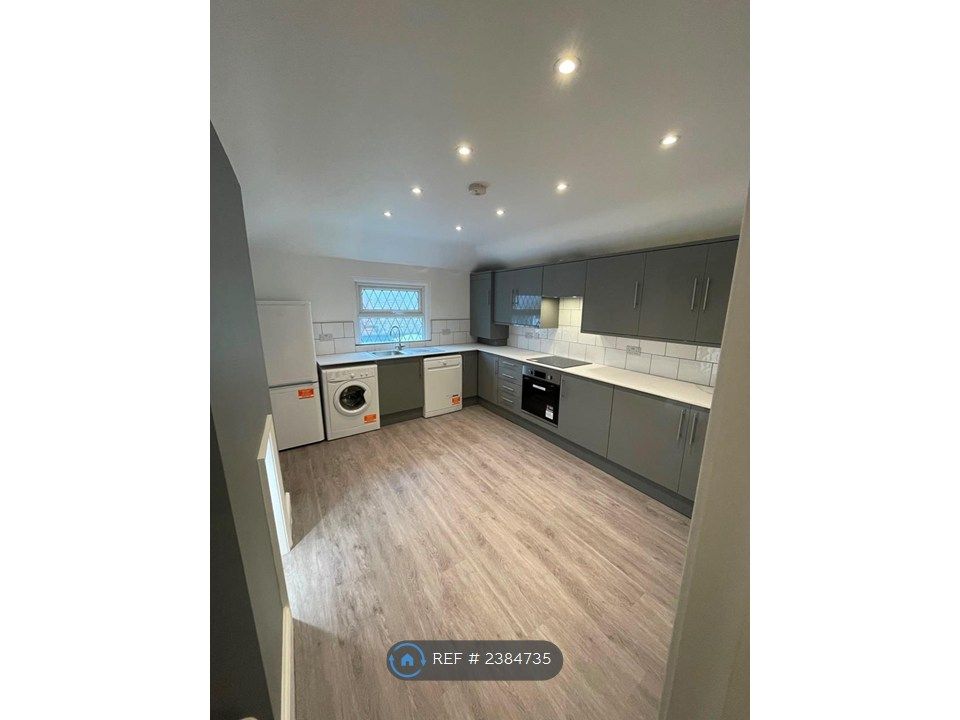 Property photo 1 of 12 Kitchen