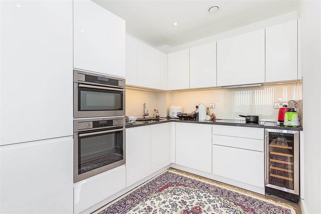 Property photo 2 of 11 Property Photo