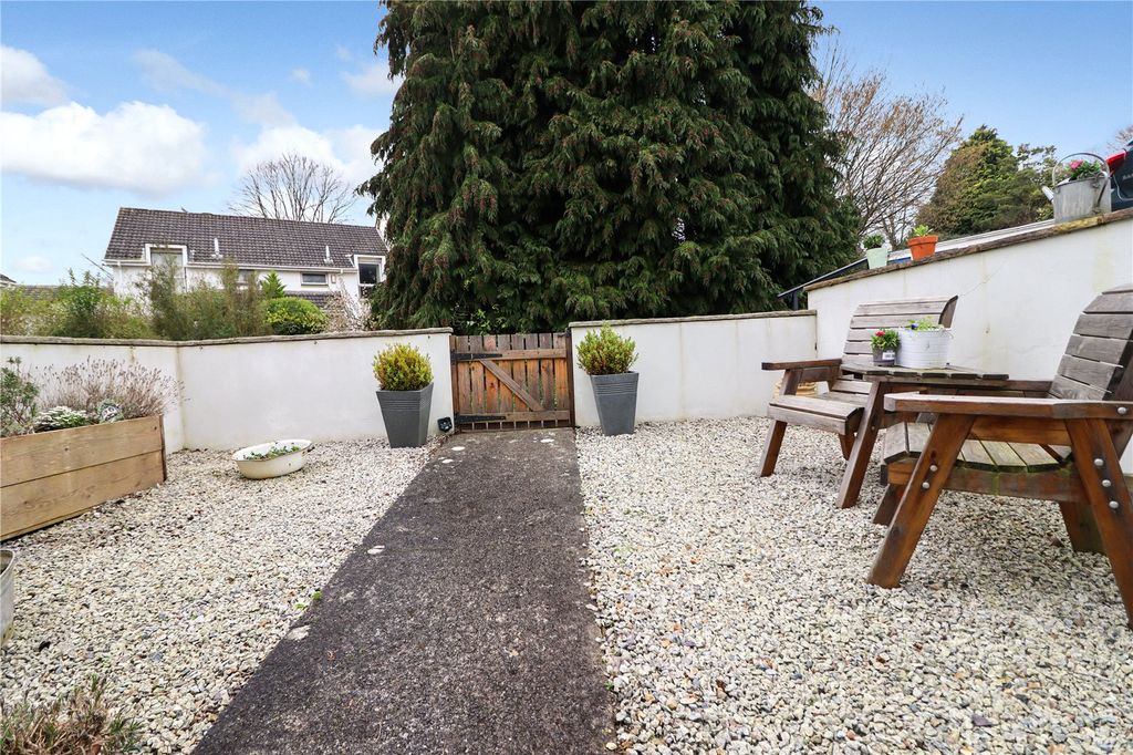 Property photo 3 of 18 Picture No. 10