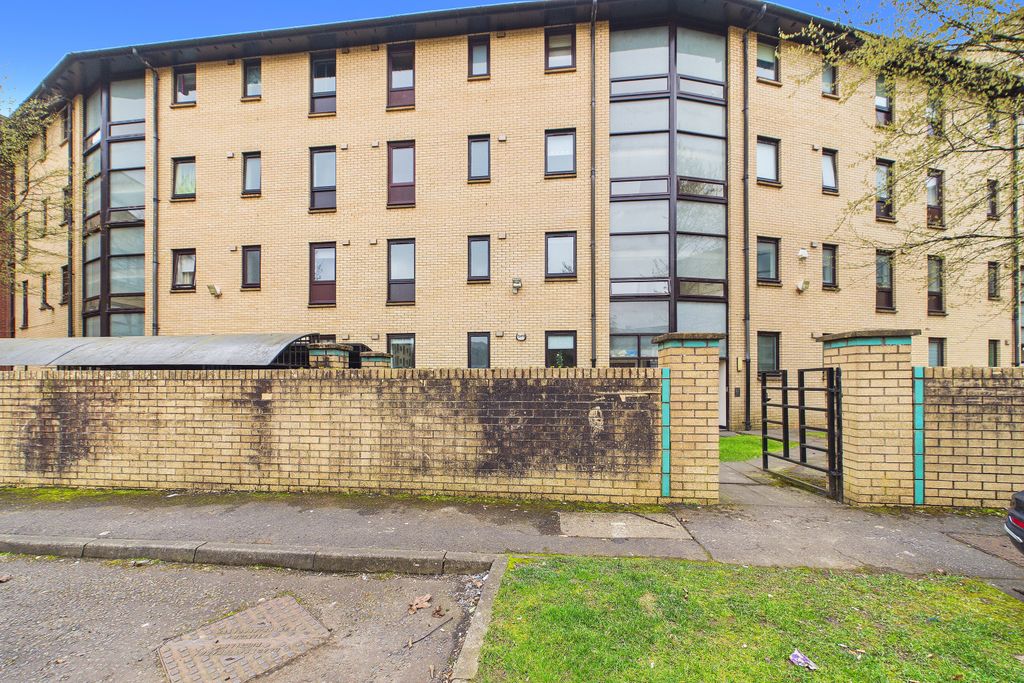 Property photo 1 of 7