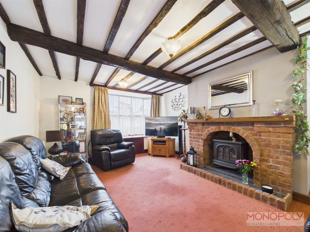 Property photo 3 of 36 Cam03815G0-Pr0387-Still023.Jpg